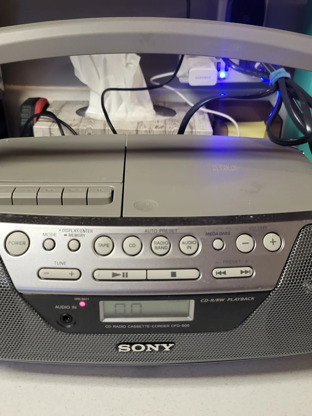 Sony CFD-S05 CD Radio Cassette Corder Radio CD-R/RW Playback Tested Works